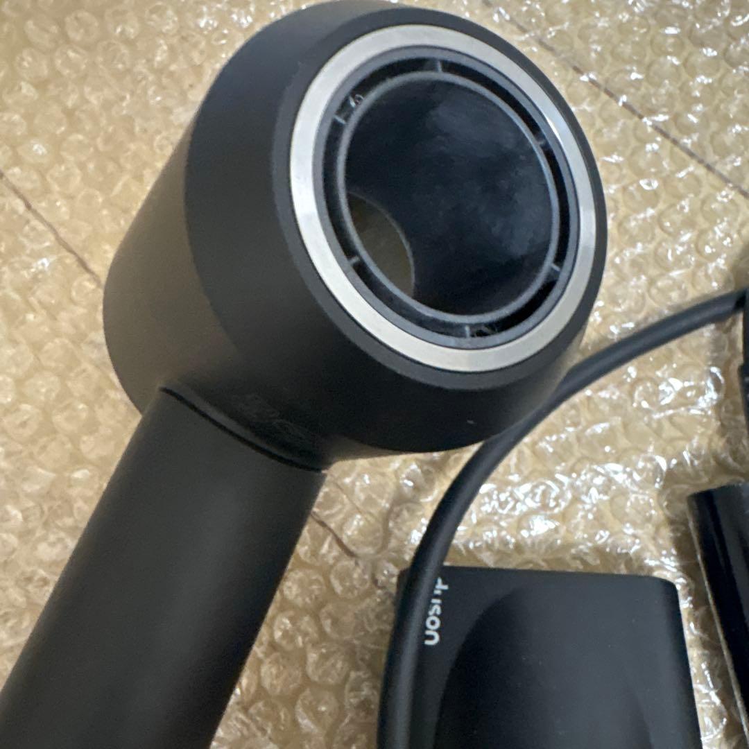 ダイソンドライヤー