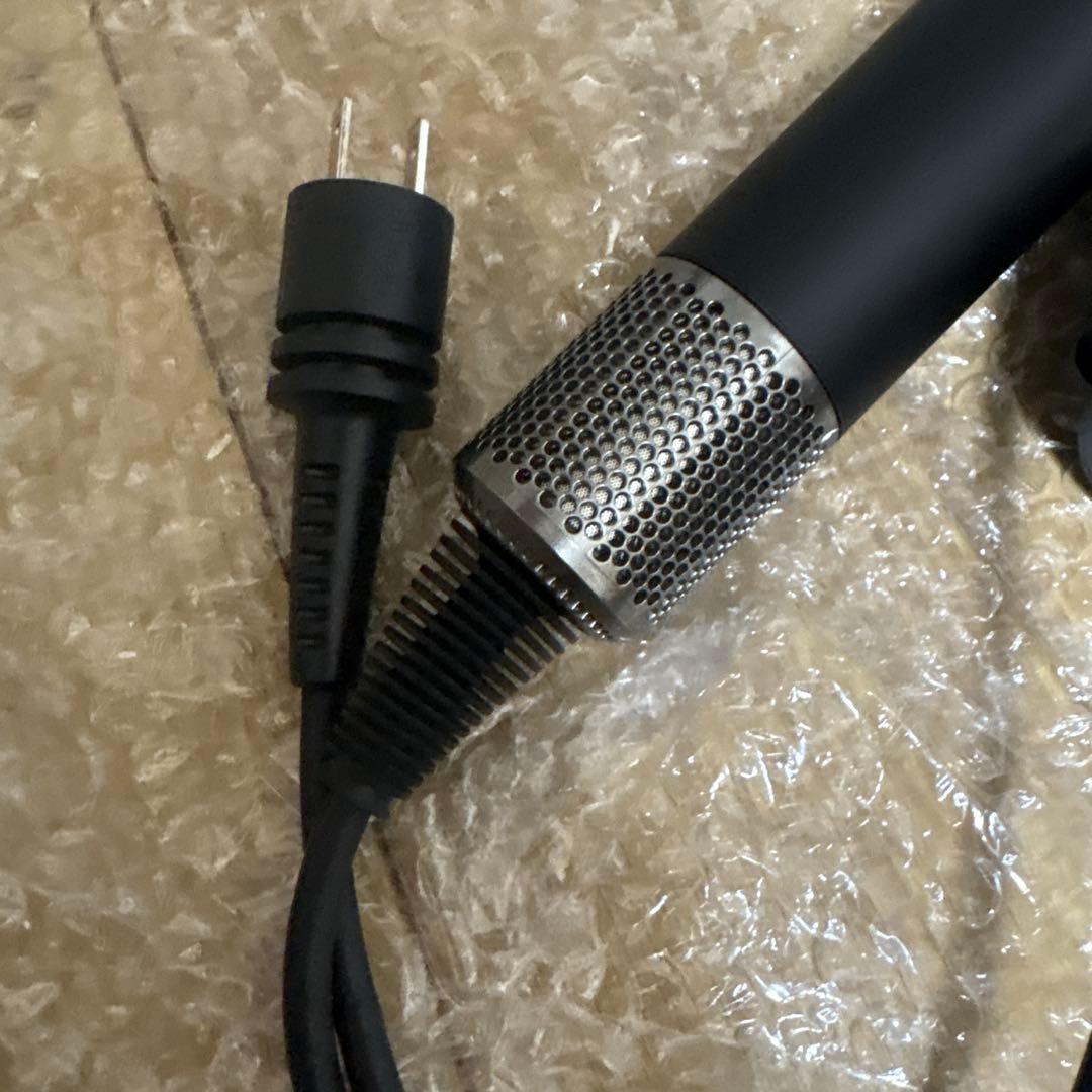 ダイソンドライヤー