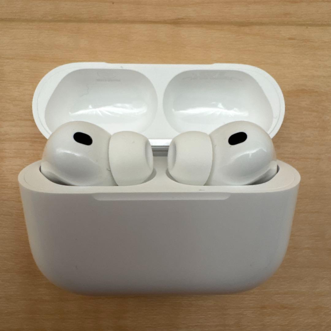 Apple AirPods Pro 3 ほぼ未使用　保証書貼付用レシート付き