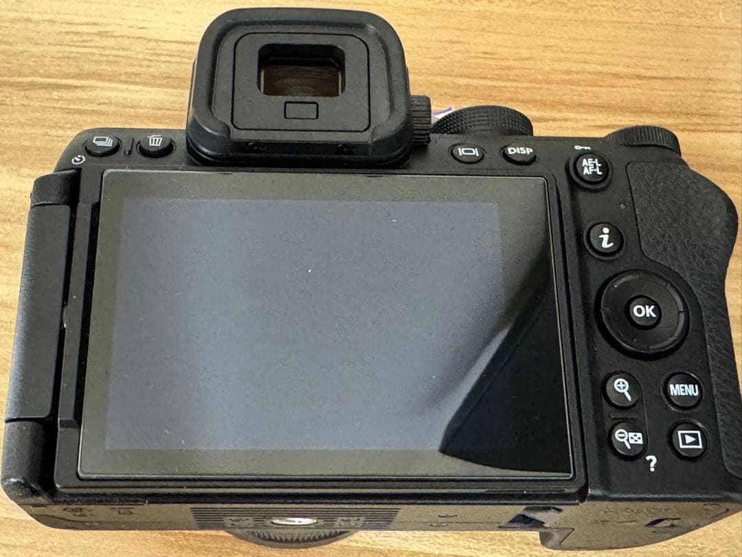 【美品】Nikon Z50II ダブルズームキット フル装備 ミラーレスカメラ