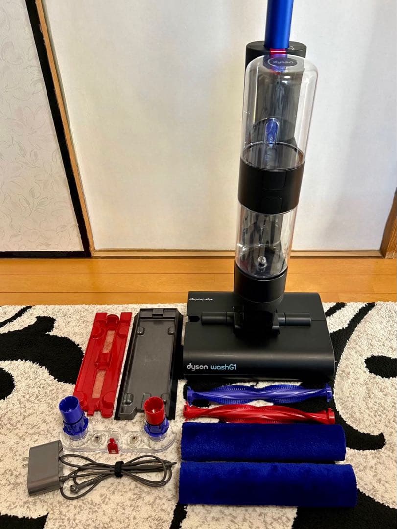 美品　水拭き掃除機コードレス DysonWashG1