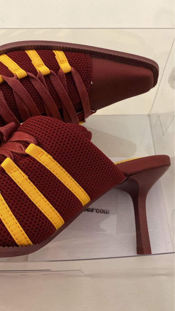 YELLO DAM SNEAKER MULES バーガンディ/イエロー