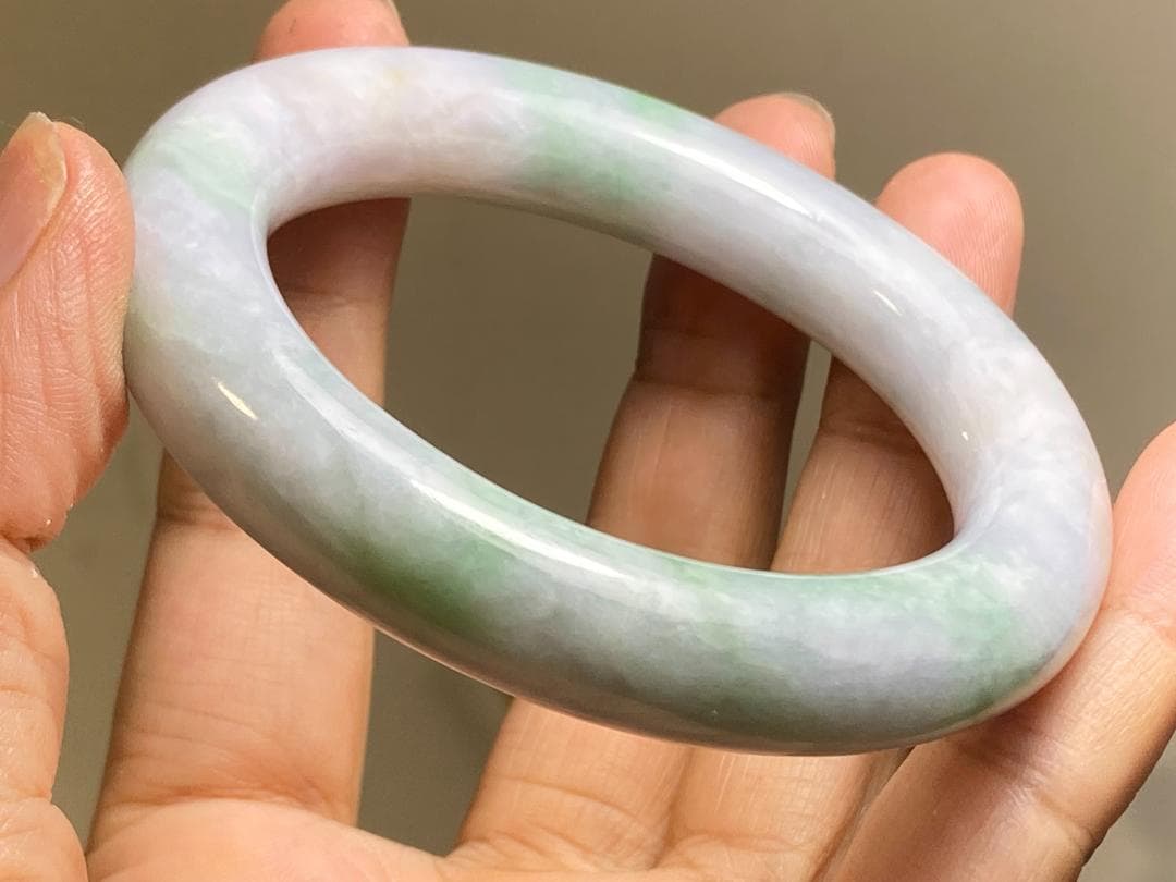 BG9-31 白底緑花 54.5mm ミャンマー産 A貨 本翡翠 バングル