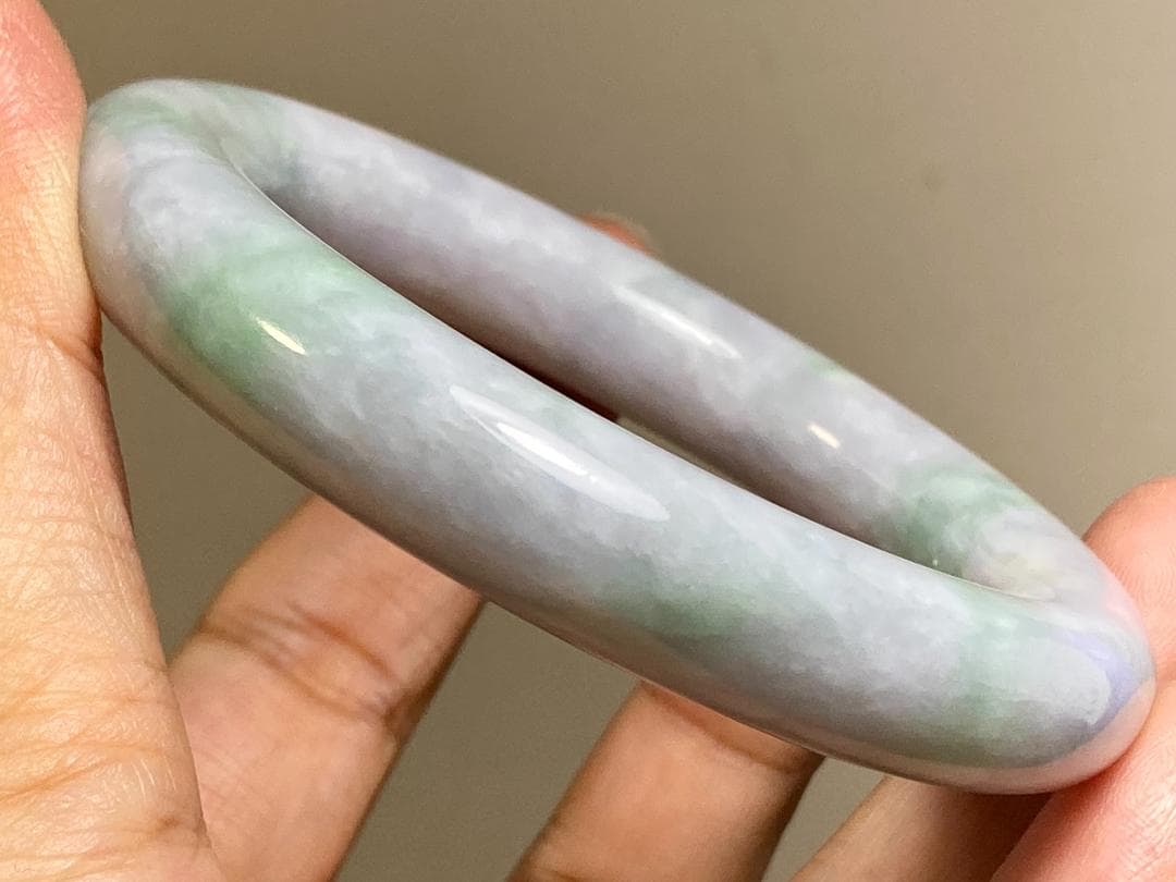 BG9-31 白底緑花 54.5mm ミャンマー産 A貨 本翡翠 バングル