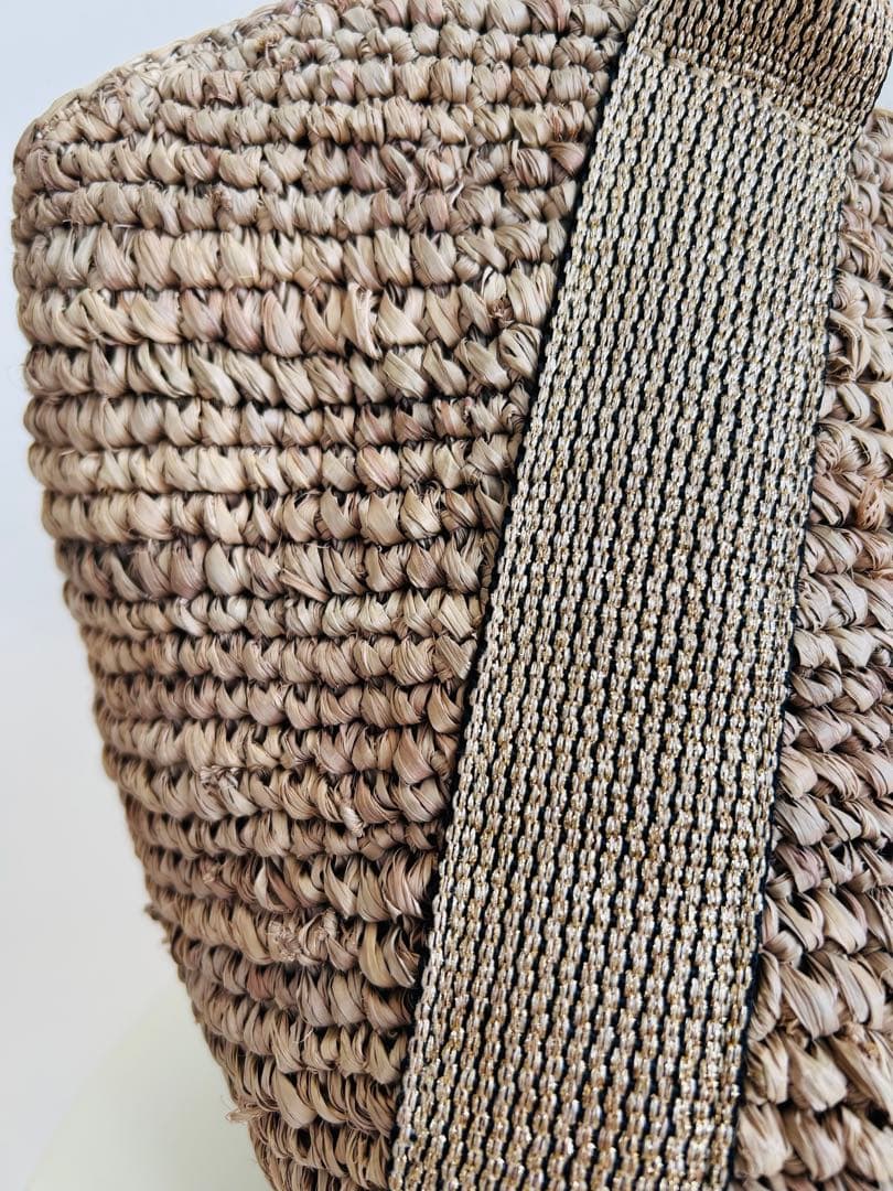 VIOLAD'ORO ゴールド　かごバッグ タッセル付き ヴィオラドーロ