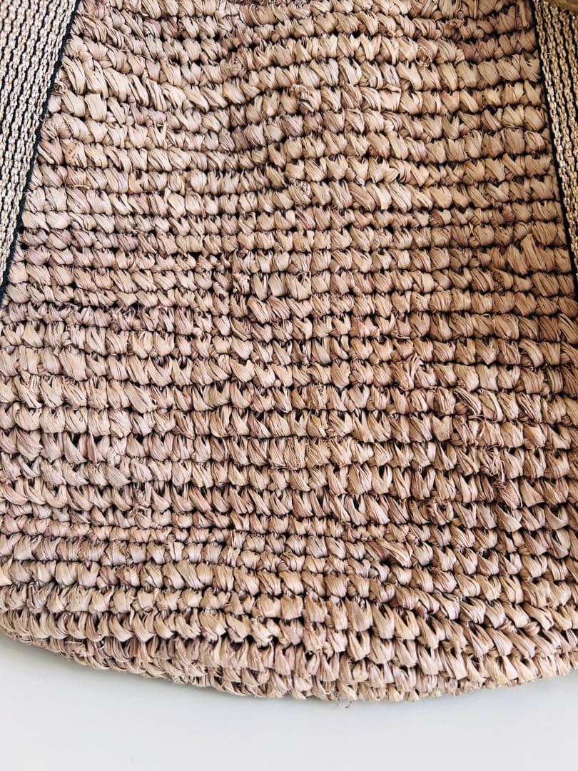 VIOLAD'ORO ゴールド　かごバッグ タッセル付き ヴィオラドーロ