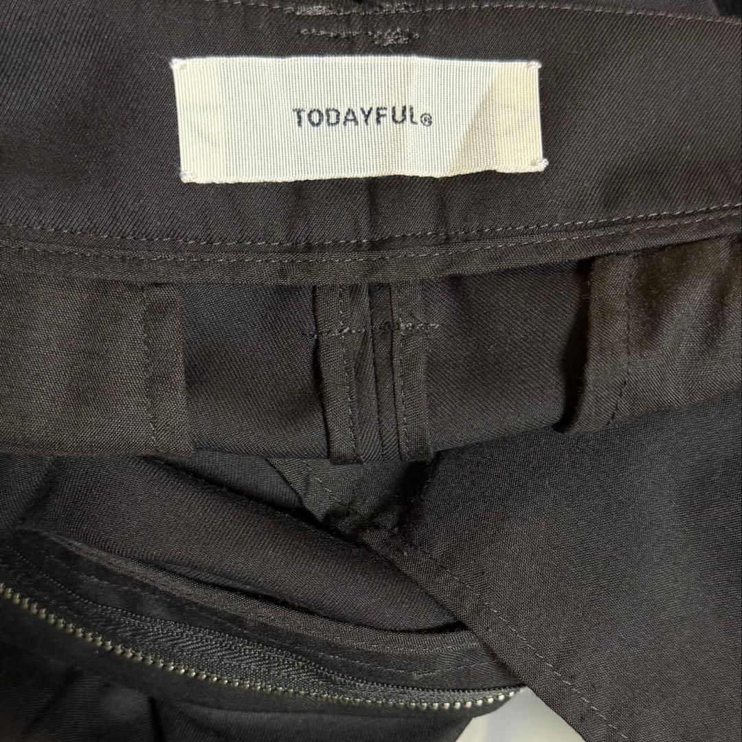 パンツ TODAYFUL Lightweight Tuck Trousers