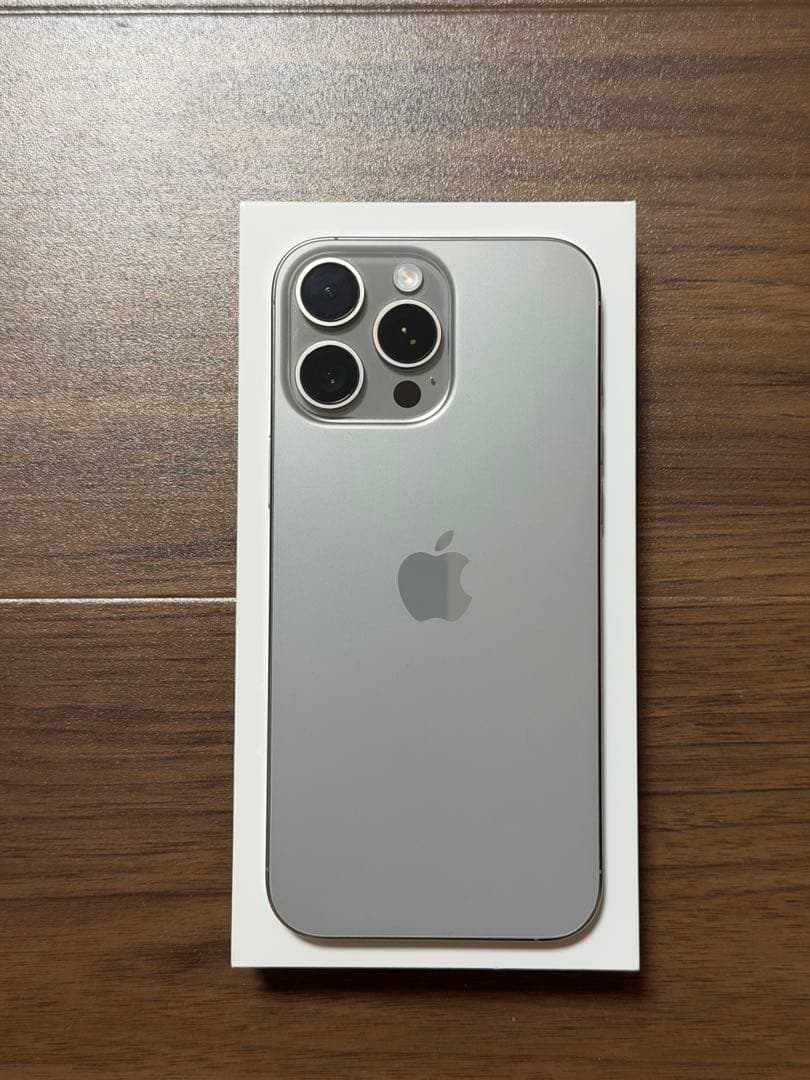 iPhone 16 Pro Max 256GB ナチュラルチタニウムSIMフリー