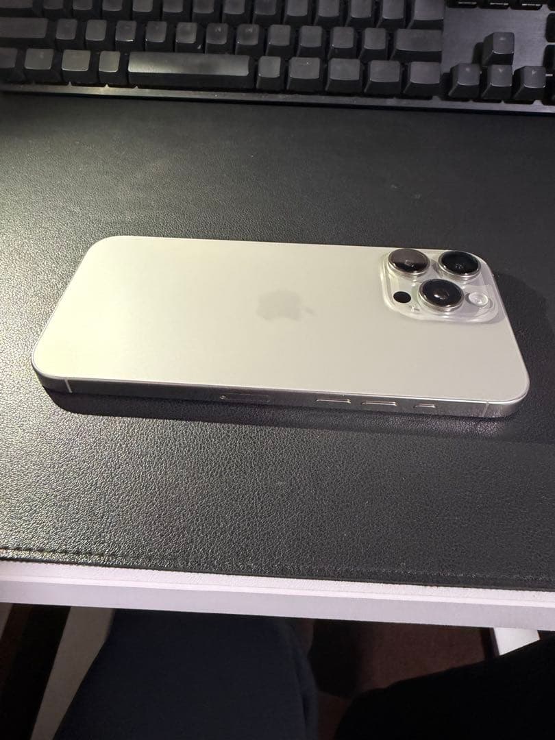 iPhone 16 Pro Max 256GB ナチュラルチタニウムSIMフリー