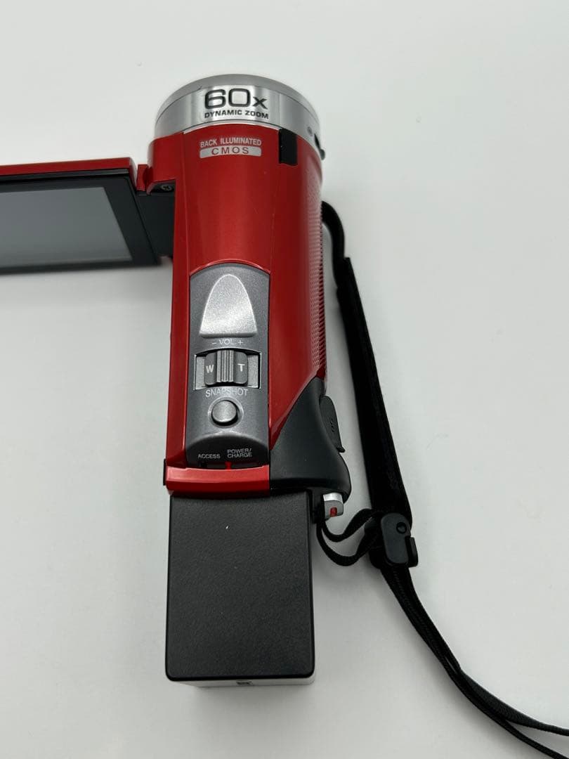 JVC ビデオカメラ　 GZ-E109-R レッド