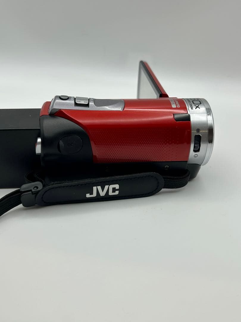 JVC ビデオカメラ　 GZ-E109-R レッド