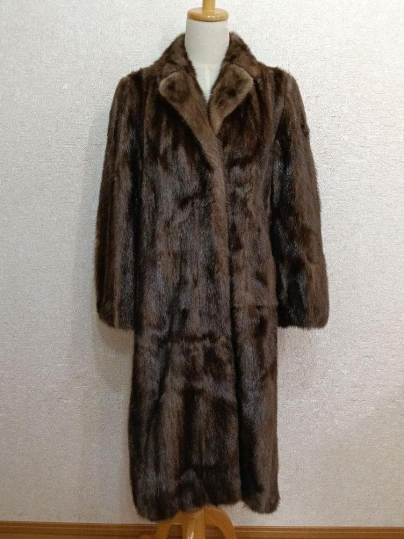 【着丈108】日本EMBA　エンバ　ブルーアイリスミンク毛皮コート　刺繍入り