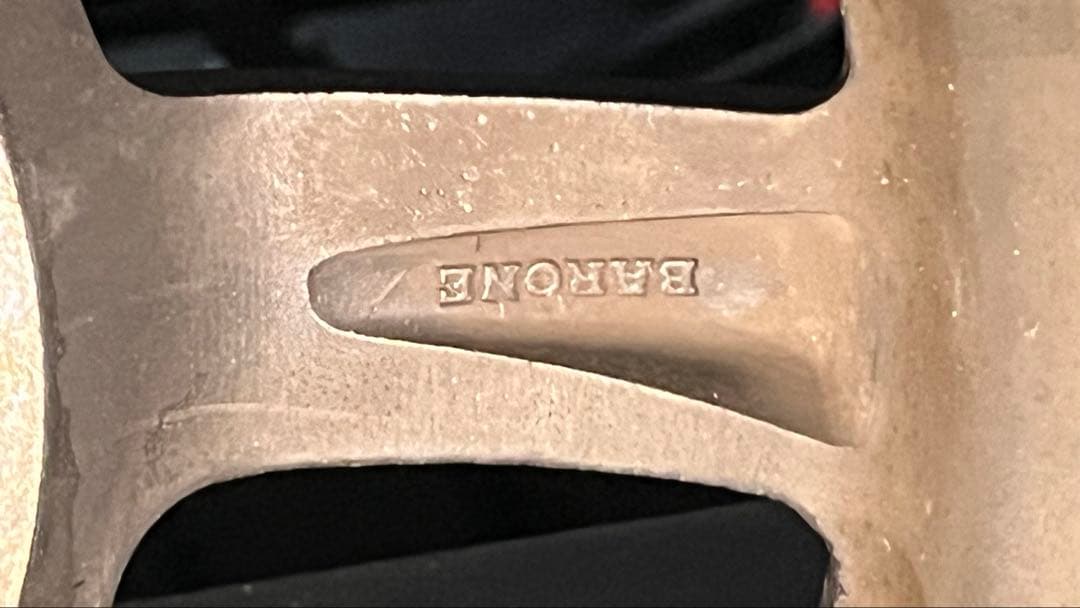 n*i様 ハイエースPARADA 16インチ タイヤホイールセット