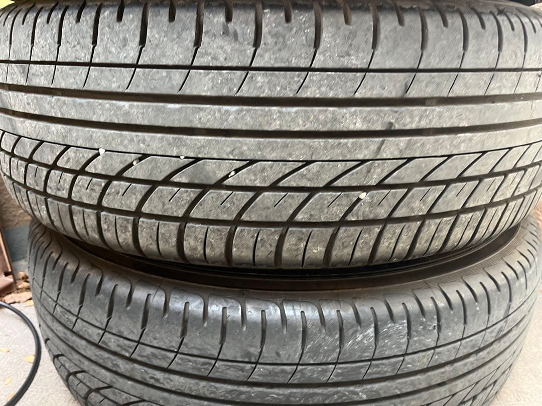 n*i様 ハイエースPARADA 16インチ タイヤホイールセット