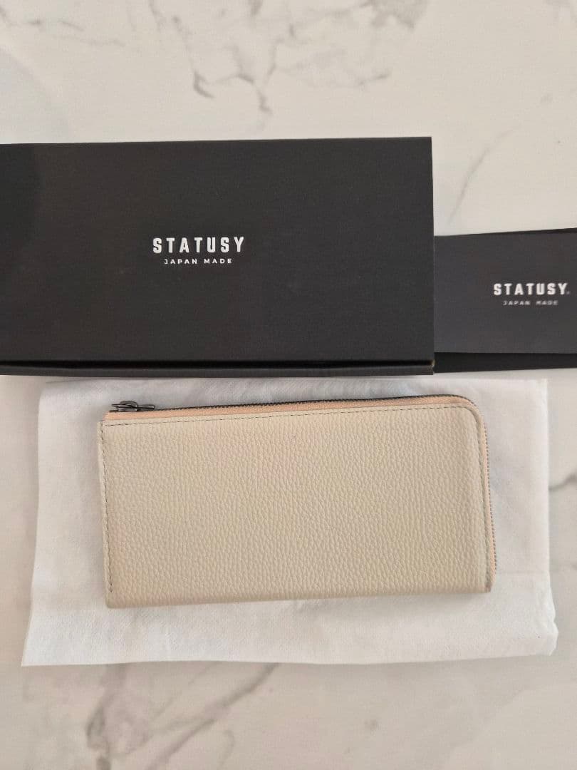○®さま専用○STATUSY ステータシー　ジップ　長財布