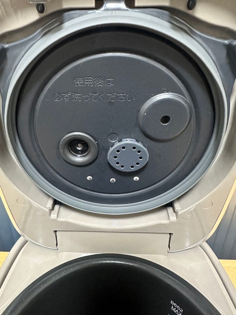 【象印炎舞炊き】圧力IH炊飯器NW-PV10 2023年製