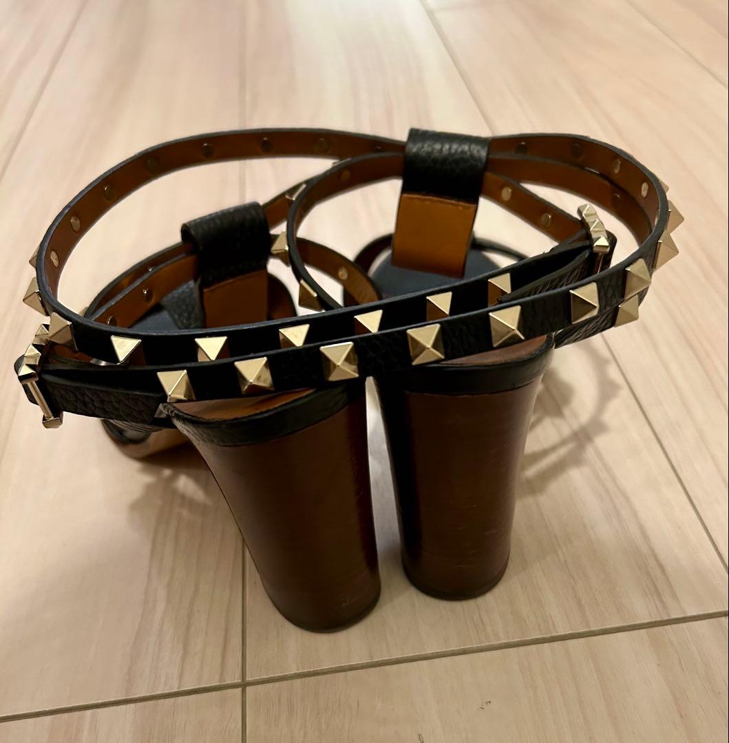 VALENTINO ヴァレンティノ　ロックスタッズサンダル　36