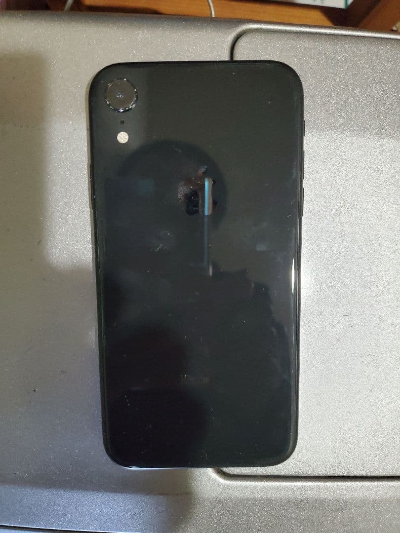 Apple iPhone XR ブラック 64GB フリー と交換用 バテリ