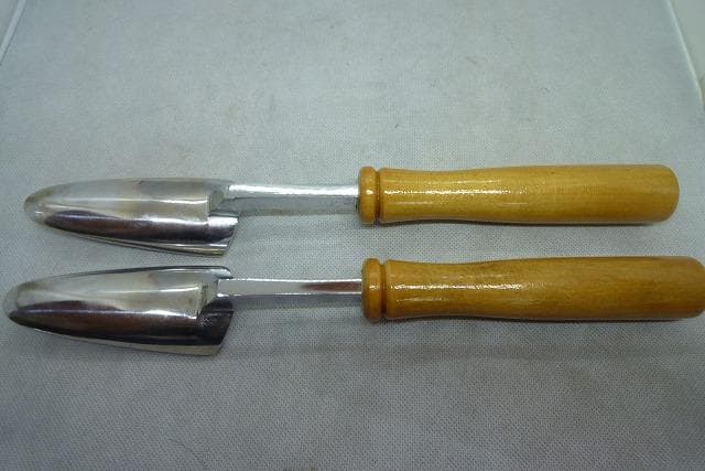 美品　家庭科教材(ハタミシン)和裁電化鏝　和裁こて 　 和裁コテ　　鏝２本付