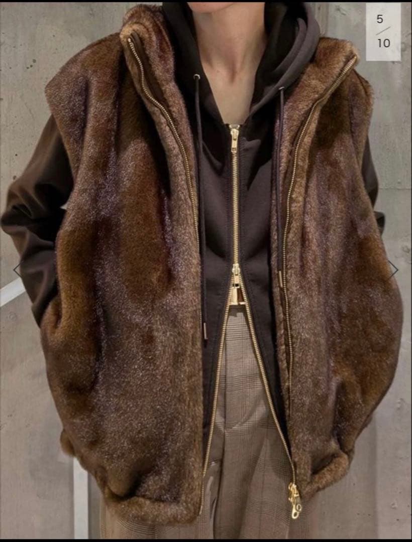 新品　未使用品　Spick and Span ストレッチジップフードパーカー