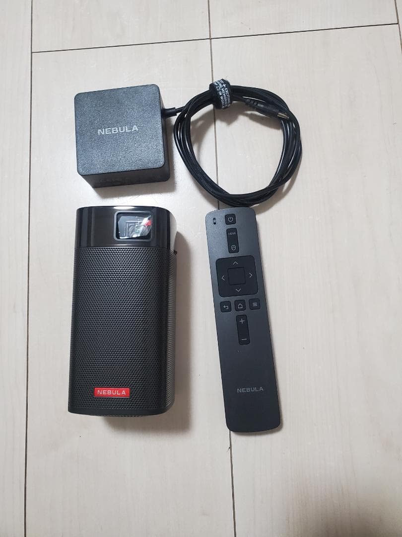 Anker Nebula Apollo プロジェクター