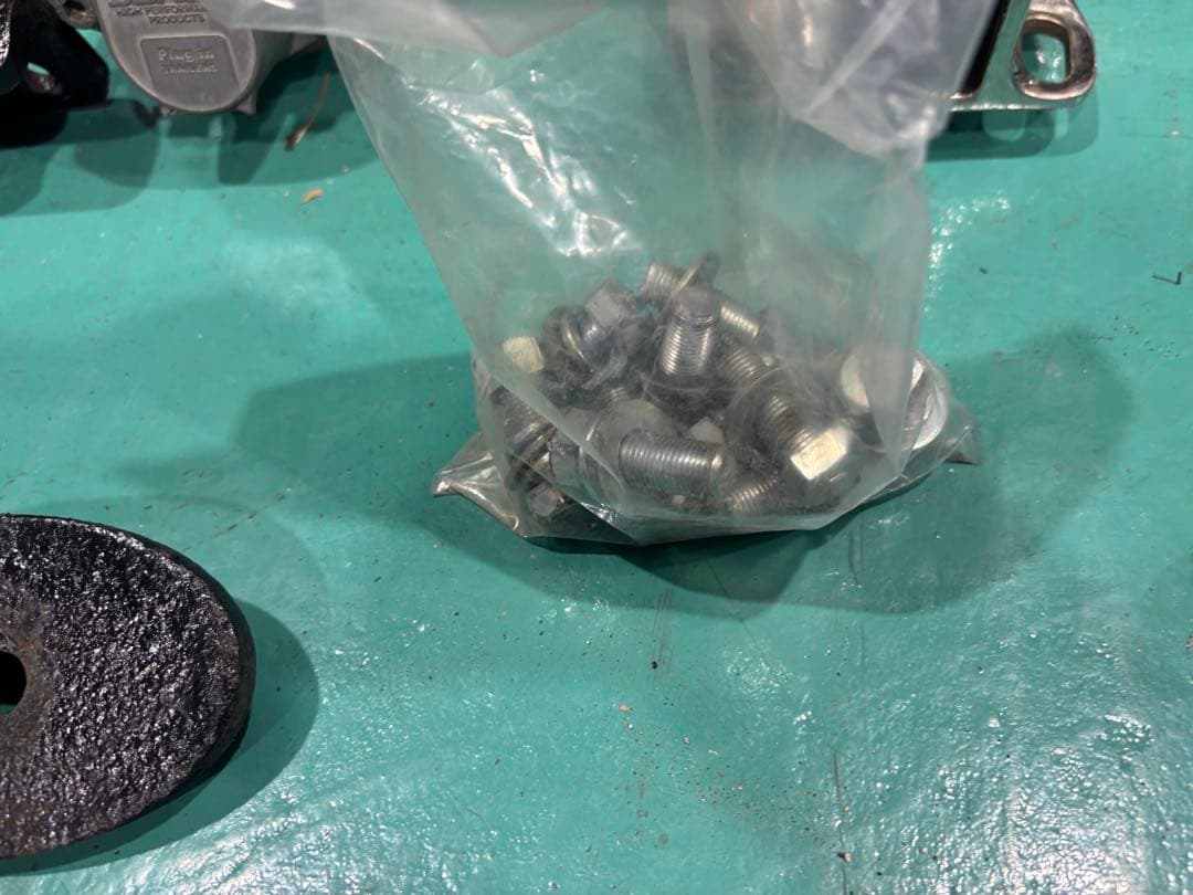 ソレックス　エスティマ50 ヒッチメンバー