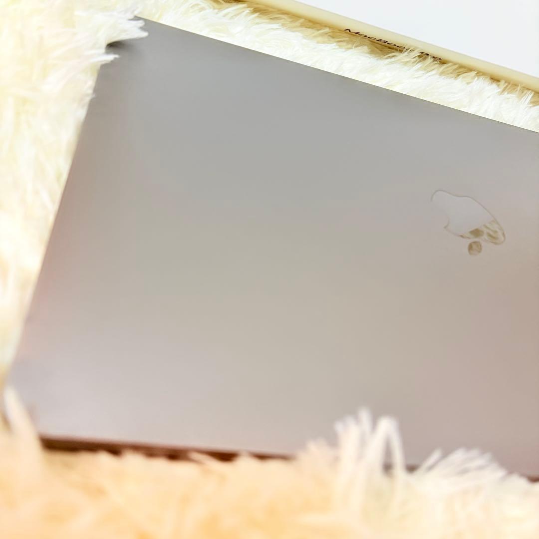 【極美品】MacBook Pro 2018 13インチ 16GB/256GB