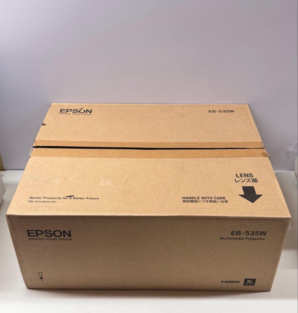 EPSON EB-535W LCD プロジェクター　本体