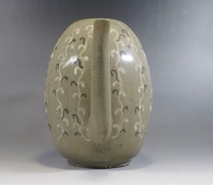 高麗12世紀盛期　高麗青磁白堆花文水注　　漆箱付　青磁草花文水次　朝鮮古陶磁