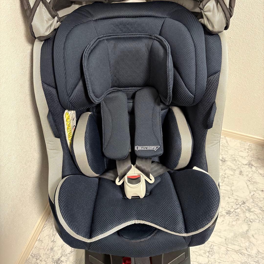 超美品✨丸洗い済み✨清潔✨アップリカ　クルリラ　シートベルト ISOFIX 両用