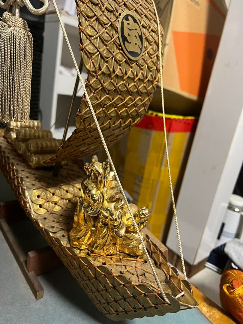 縁起物 5円玉 宝船 七福神 置物 (※ケース無し・本体美品)