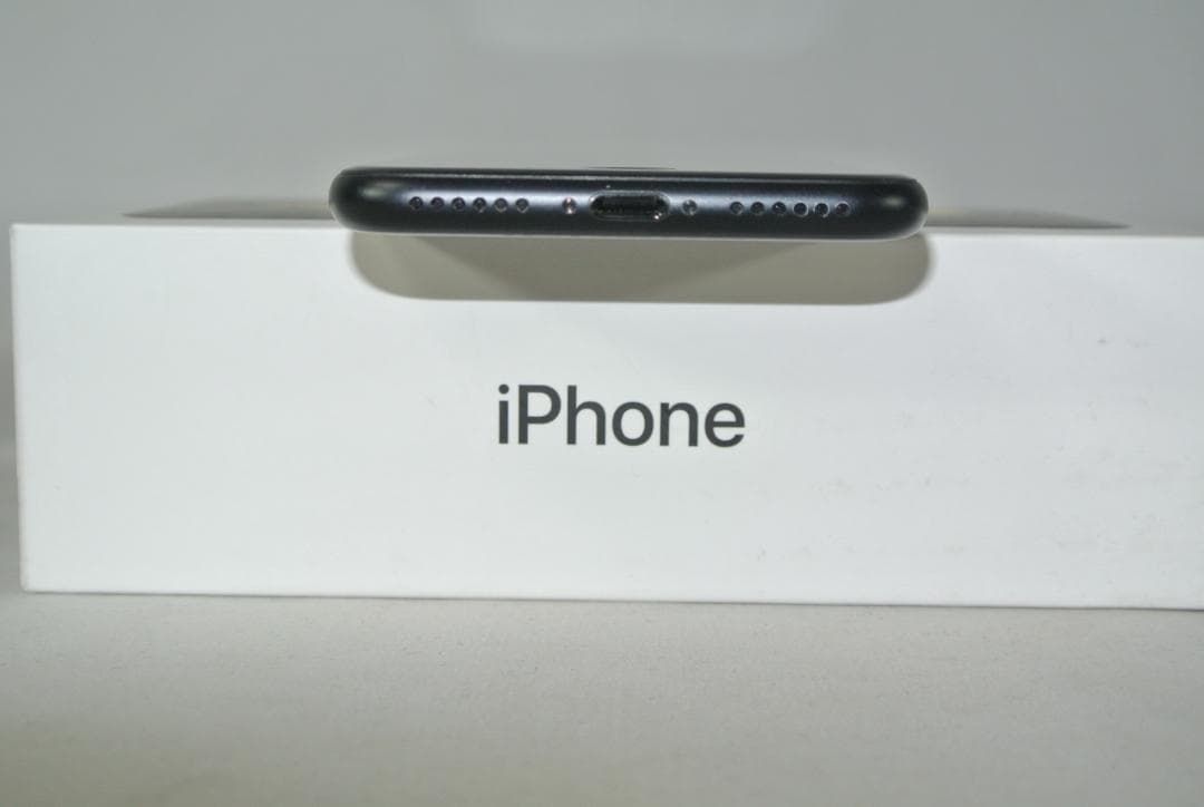 Apple iPhone SE 第2世代 256GB MXVT2J/A