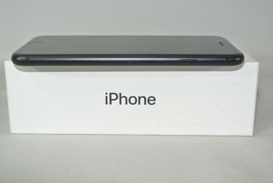 Apple iPhone SE 第2世代 256GB MXVT2J/A