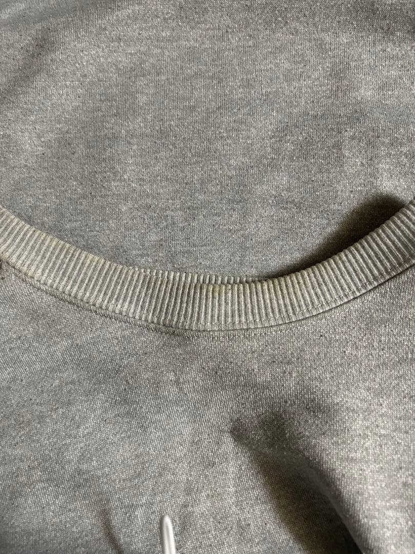 EGOZARU トレーナーとパンツのセットアップ