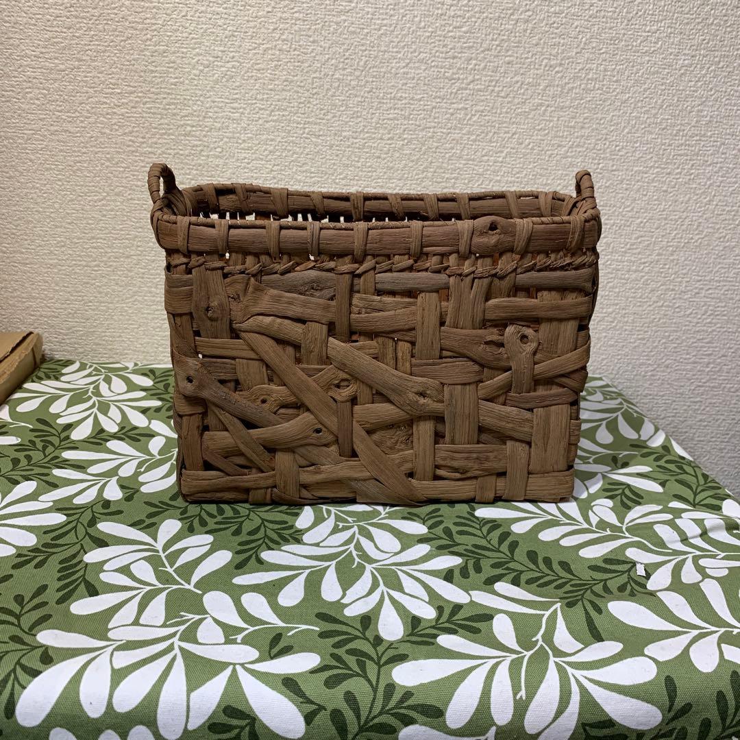 岩手県産山葡萄　カゴ