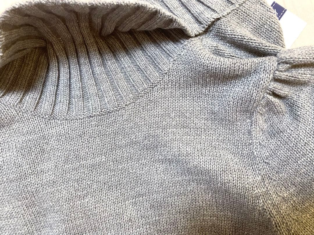 新品未使用☆エムズグレイシーワンピース ニット 中綿 カタログ掲載 グレー 白