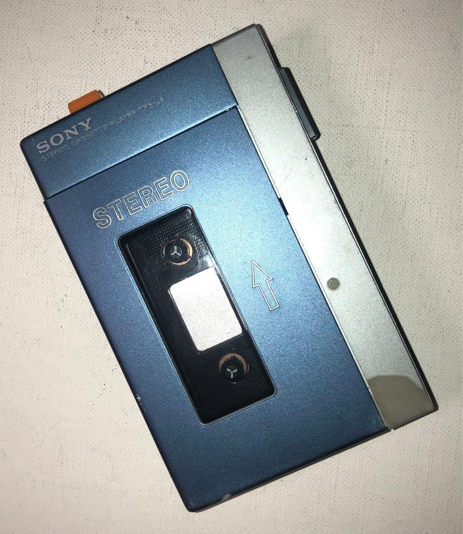 ジャンク品(通電)TPS-L2 ソニー初代カセットウォークマンJ