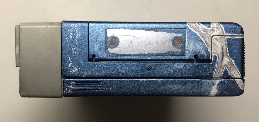 ジャンク品(通電)TPS-L2 ソニー初代カセットウォークマンJ