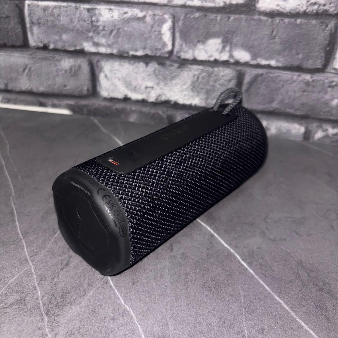 JBL GRIP ワイヤレススピーカー