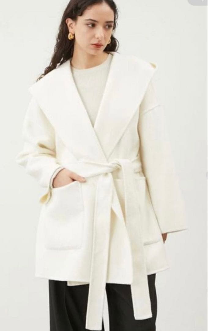 Mila owen ミラオーウェン　共布ベルト付ハーフ丈フードリバーコート