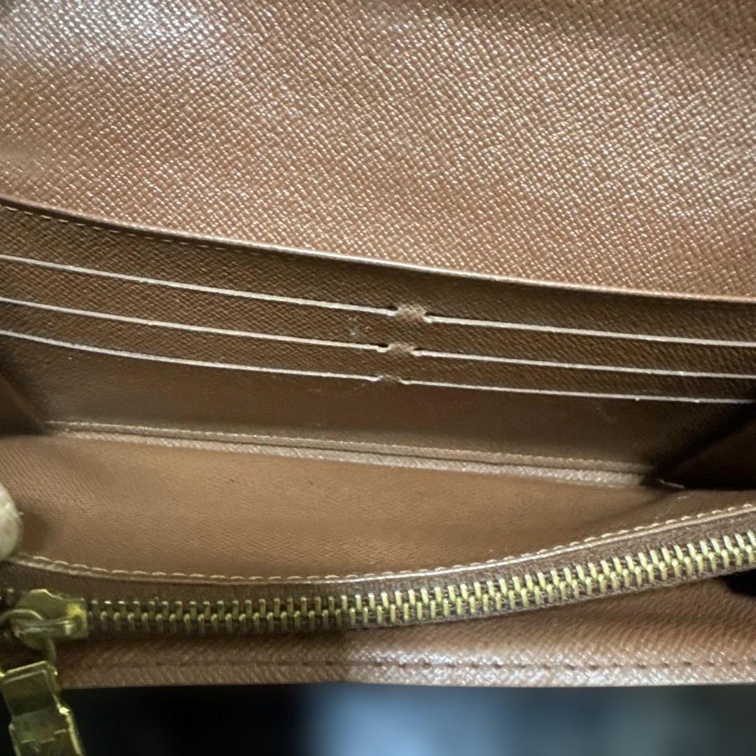 ⑨☆良品♪カード10枚タイプ☆サラ長財布