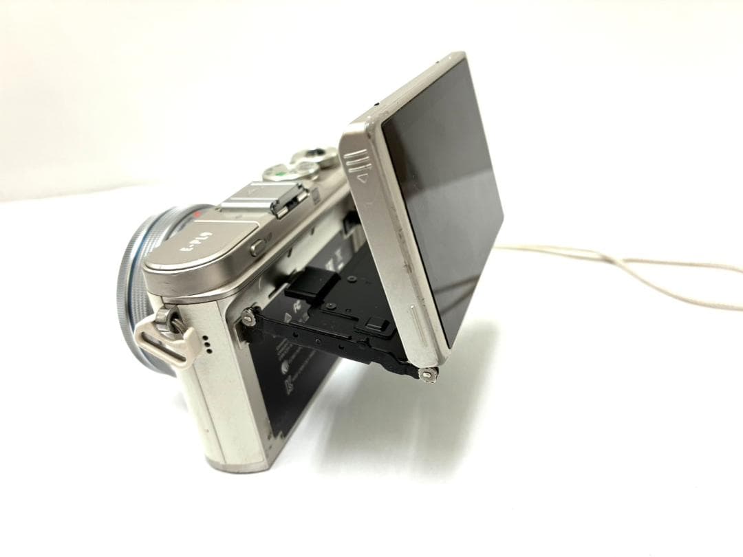 26H1-122 オリンパス PEN E-PL9 付属品完品 通電確認済み