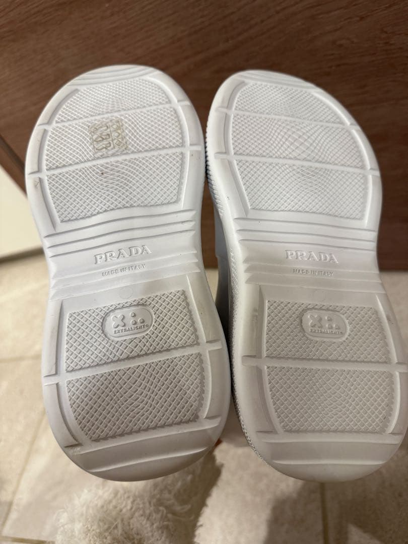 PRADA ホワイト レインシューズ35 新品未使用　定価10万円　最終値下げ