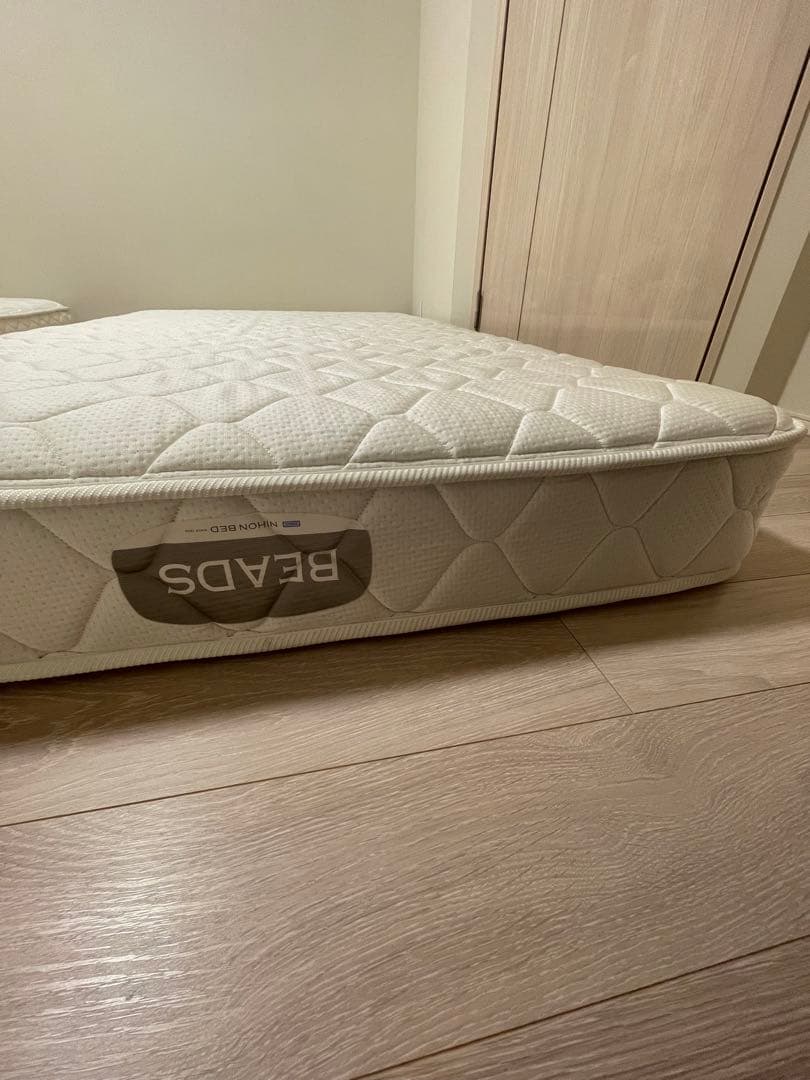 送料込み‼️【美品】日本ベッド　ビーズポケットベーシック　セミダブルサイズ