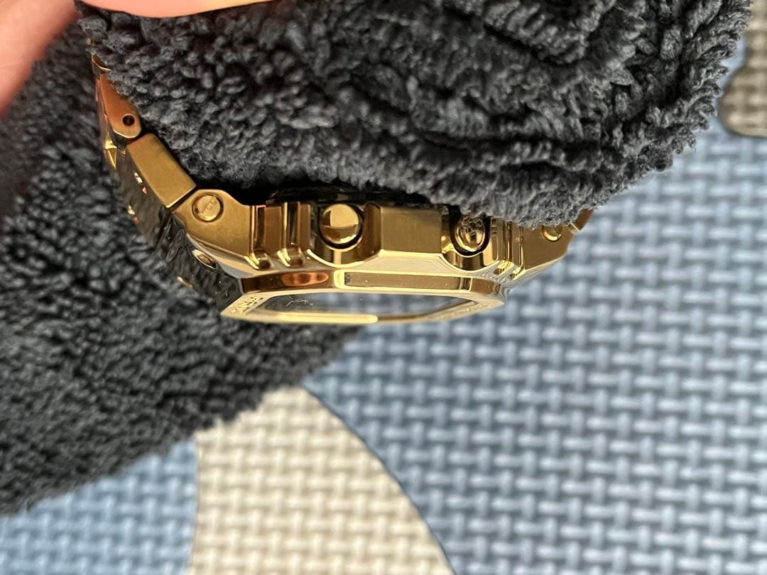 極美品　フィルム付　GMW-B5000GD-9JF ゴールド