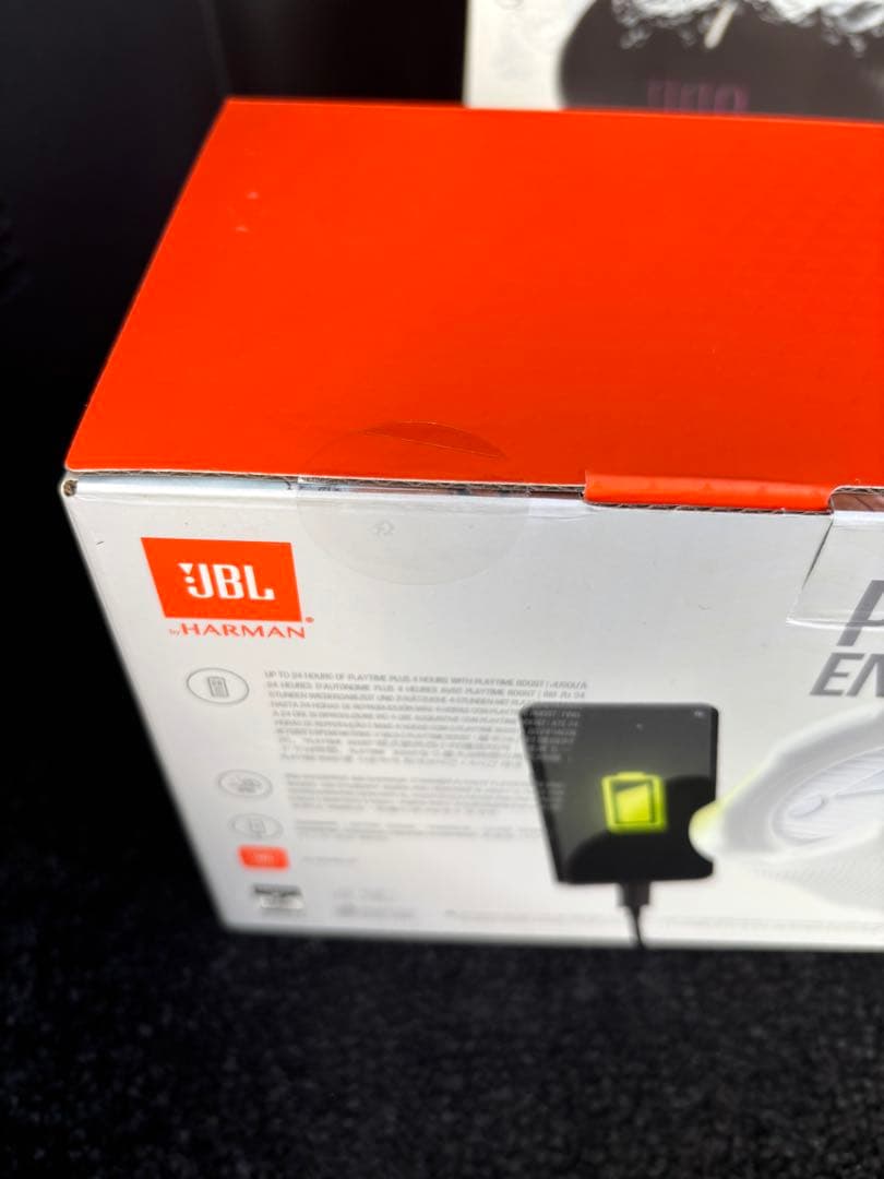 Phamngocluong.hy　JBL Charge 6 ホワイト