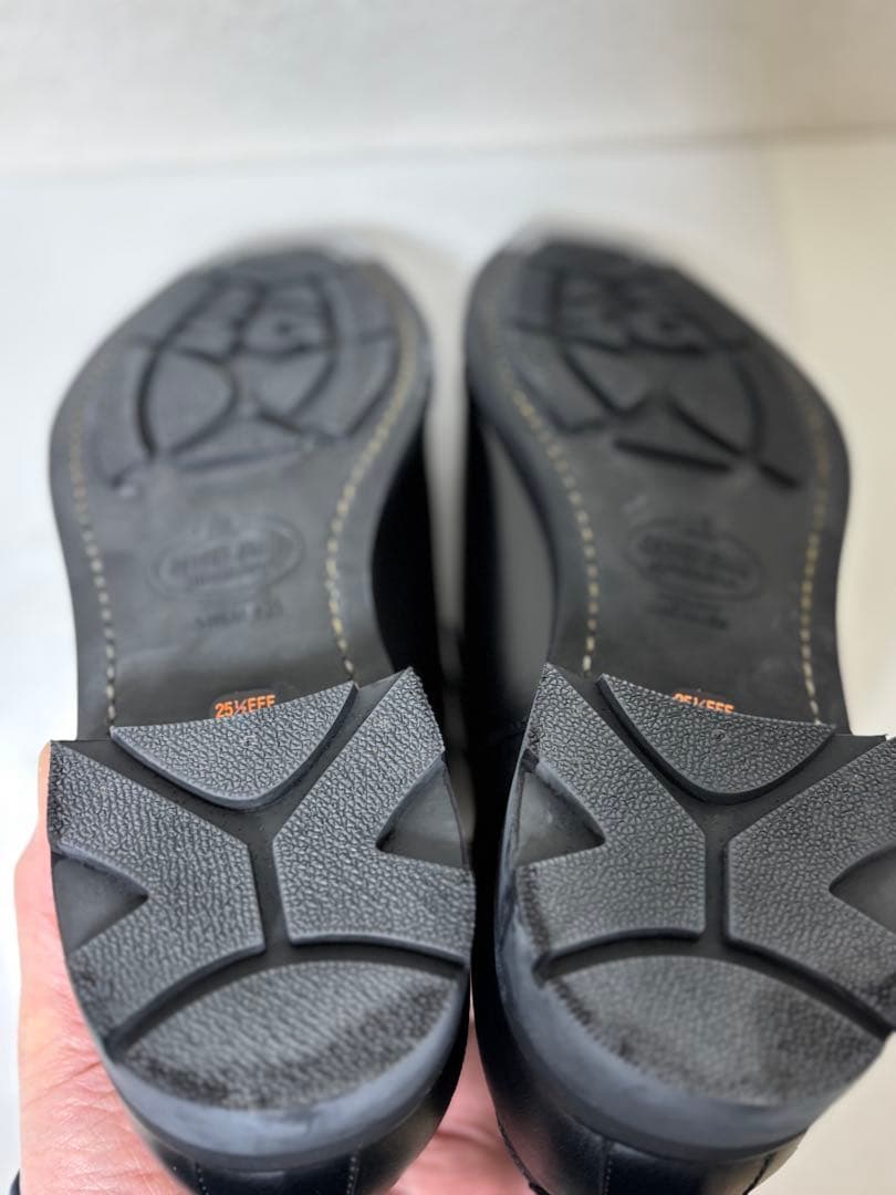 【未使用・新品】値下げしました❗️スコッチグレイン シャインオアレイン　25.5