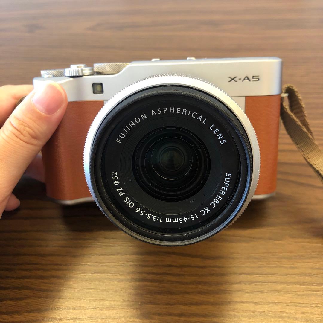 FUJIFILM X-A5 ミラーレス一眼 15-45mmレンズ付き