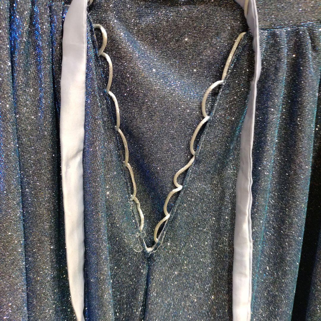 H-5 ダークブルー ビーズ＆光沢の有る総ラメ入装飾　 パーティドレス　カラオケ