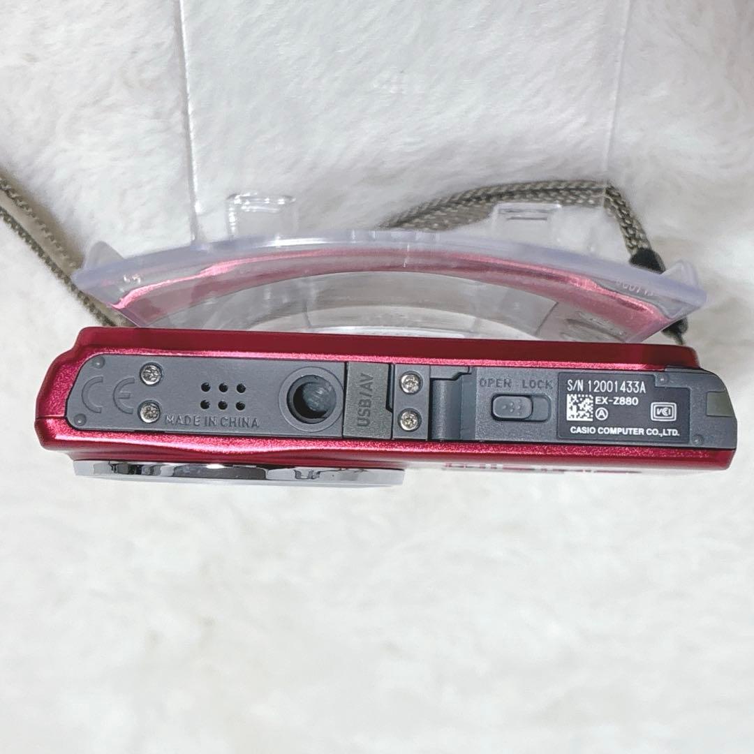 【人気】CASIO カシオ EXILIM EX-Z880 レッド デジカメ